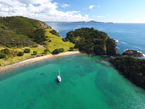 Go Sailing in the Bay of Islands